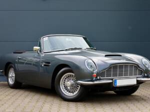 Bild 1/24 von Aston Martin DB 6 Volante (1967)