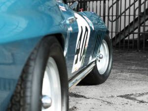 Immagine 5/26 di Chevrolet Corvette Sting Ray (1965)