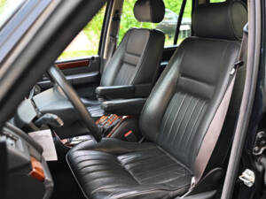 Image 17/25 of Land Rover Range Rover 4.6 HSE (1997)