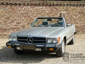 Image 20/50 of Mercedes-Benz 380 SL (1982)