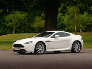 Bild 27/50 von Aston Martin V8 Vantage (2013)