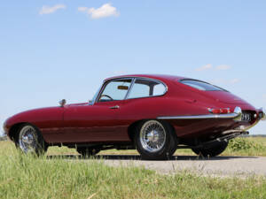 Image 24/50 de Jaguar Type E 3.8 (1964)