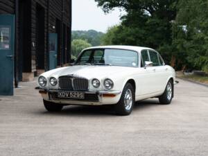 Immagine 1/50 di Daimler Sovereign 4.2 (1978)