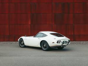 Image 36/36 of Toyota 2000 GT (1967)