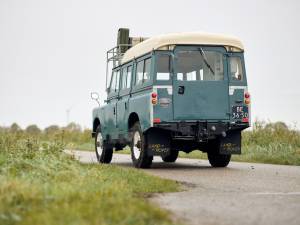 Image 49/69 of Land Rover 109 (1962)