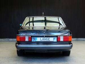 Image 2/79 of Mercedes-Benz 560 SEC (1991)