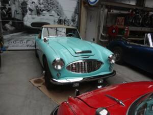 Image 12/50 de Austin-Healey 100&#x2F;6 (BN4) (1957)