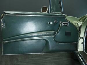 Image 10/30 of Mercedes-Benz 280 SE (1970)