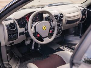 Immagine 11/21 di Ferrari 430 Scuderia (2009)