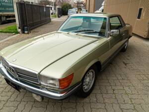 Image 8/50 of Mercedes-Benz 500 SEC (1984)