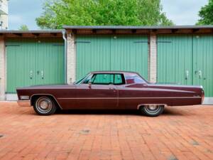 Bild 3/200 von Cadillac Coupe DeVille (1968)