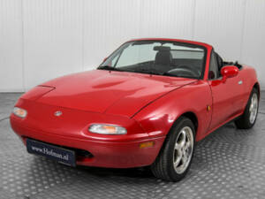 Immagine 18/50 di Mazda MX-5 1.8 (1994)