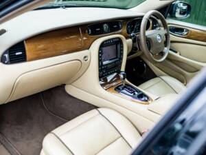 Imagen 7/50 de Jaguar XJ 3.0 (2009)