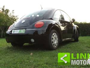 Bild 9/10 von Volkswagen New Beetle 1.9 TDI (2000)