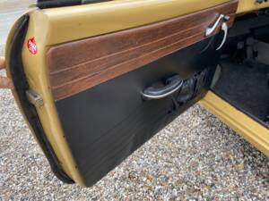 Image 27/42 de Volkswagen Karmann Ghia 1600 (1970)