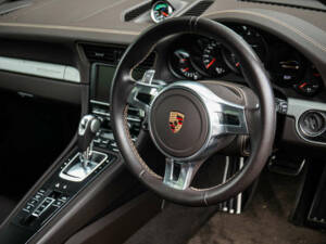 Image 17/50 of Porsche 911 Classic Club Coupé (2013)