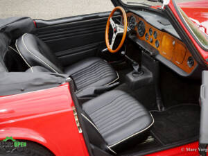 Image 9/35 of Triumph TR 5 PI (1968)