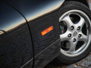 Image 5/63 of Porsche 928 GTS (1994)