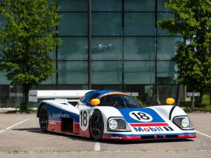 Image 1/50 of Aston Martin AMR1 (1989)