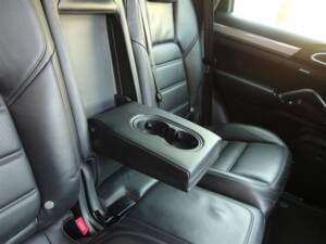 Bild 73/98 von Porsche Cayenne Turbo (2010)