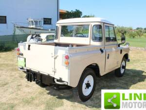 Image 4/10 of Land Rover 88 (1978)