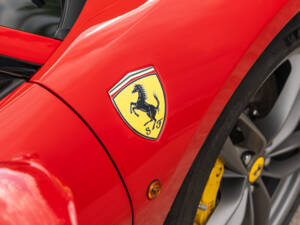 Immagine 18/85 di Ferrari 488 GTB (2015)
