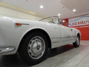 Image 10/51 of Alfa Romeo 2000 Spider (1959)