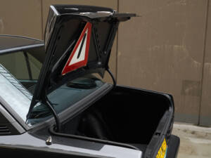 Image 67/83 of Mercedes-Benz 190 E 2.3-16 (1984)