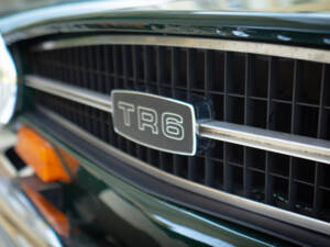 Image 16/26 of Triumph TR 6 (1974)