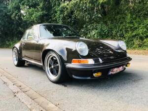 Image 2/16 of Porsche 911 Carrera 4 (1989)