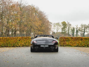 Image 19/100 of Mercedes-Benz SLS AMG Roadster (2011)