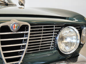 Image 28/65 of Alfa Romeo Giulia 1600 Sprint GT (1964)