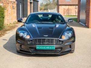 Image 11/50 of Aston Martin DBS (2011)