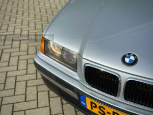 Imagen 15/100 de BMW 318is (1996)