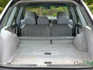 Bild 13/44 von Mercedes-Benz E 280 T (1994)