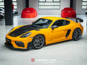 Image 2/50 of Porsche 718 Cayman GT4 RS (2023)