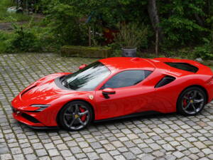 Immagine 1/18 di Ferrari SF90 Stradale (2020)