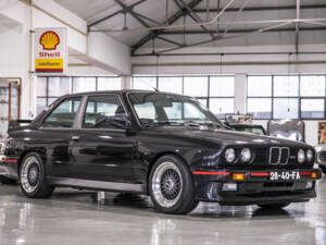 Image 2/37 of BMW M3 (1987)