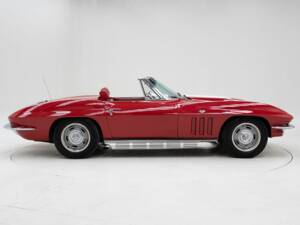 Immagine 6/15 di Chevrolet Corvette Sting Ray Convertible (1965)