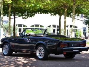 Imagen 6/26 de FIAT 124 Spider Volumex (1985)