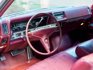 Bild 130/200 von Cadillac Coupe DeVille (1968)