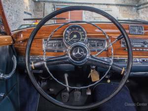 Image 11/21 of Mercedes-Benz 300 S Cabriolet A (1953)