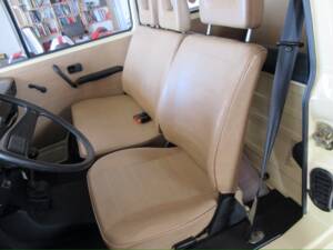 Image 10/40 of Volkswagen T3 Caravelle 2.0 (1987)