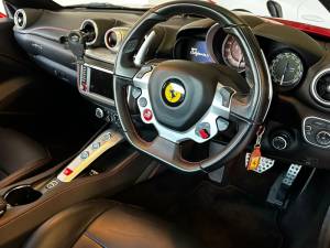 Image 48/50 of Ferrari California T (2017)