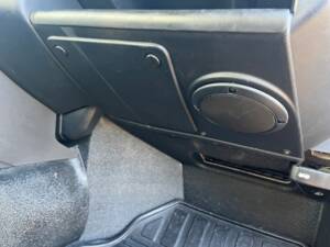Image 66/93 of Land Rover Defender 110 (2014)