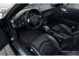 Image 3/32 de Porsche 911 Carrera 4S (2009)
