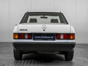 Image 13/50 of Mercedes-Benz 190 D (1985)