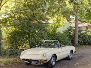 Immagine 39/50 di Alfa Romeo 2000 Spider Veloce (1980)