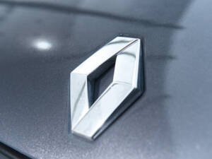 Bild 10/21 von Renault Clio II V6 (2002)