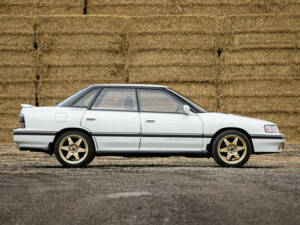 Image 5/29 of Subaru Legacy Sedan (1989)